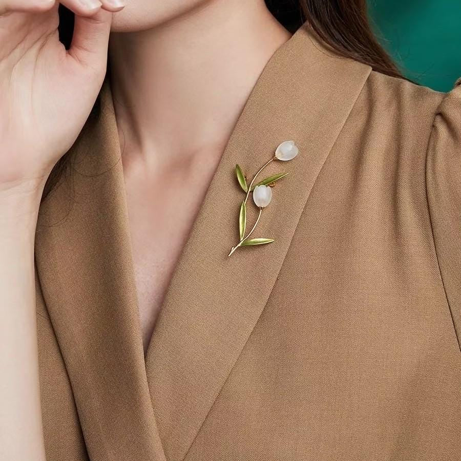 Morado White Crystal Flower Brooch, Gold Plated Copper Poppy Pin, Minimal Botanical Brooch