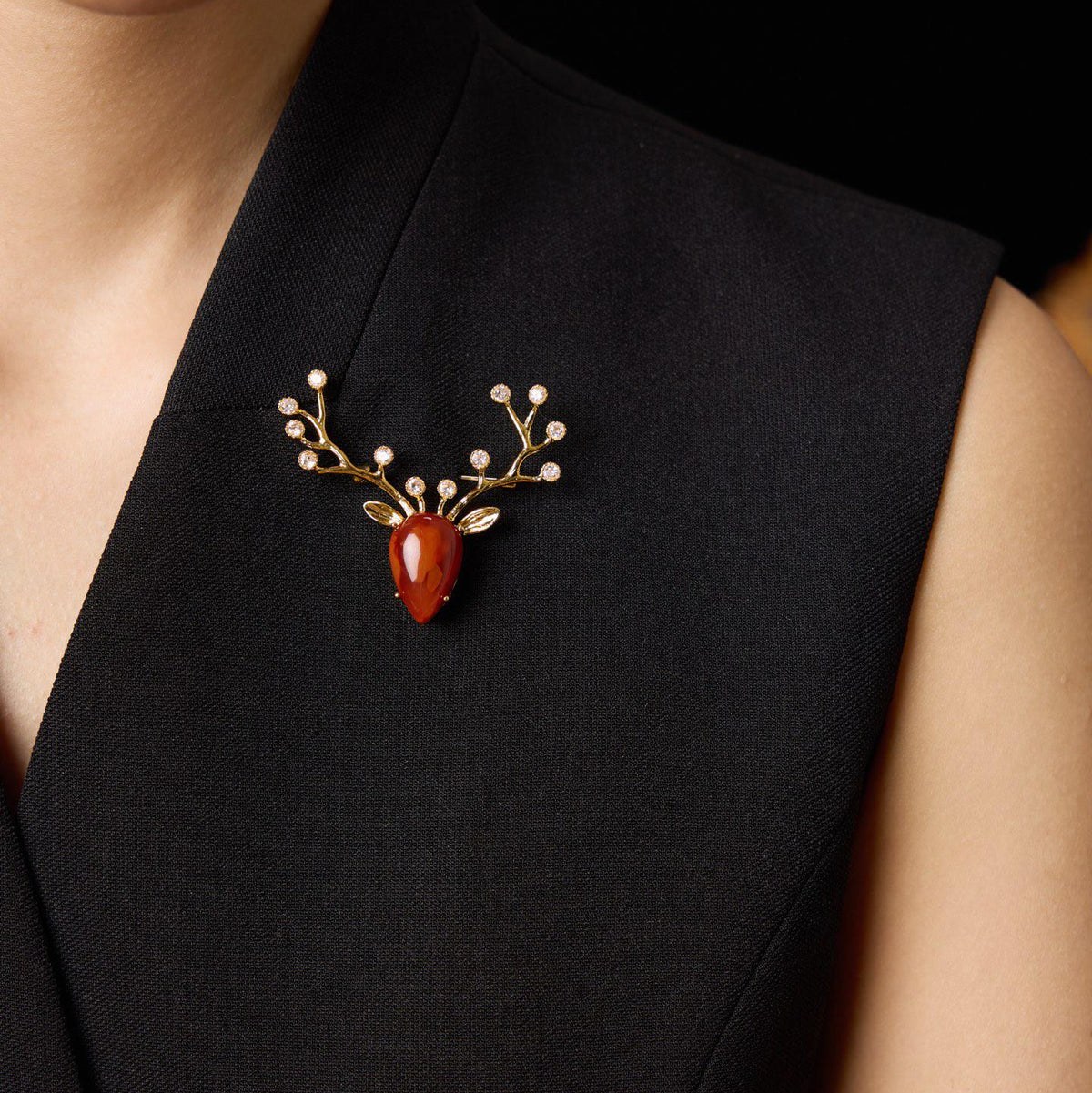 Morado Red Agate Deer Brooch, Gold Plated Silver Animal Pin, Vintage Antler Brooch
