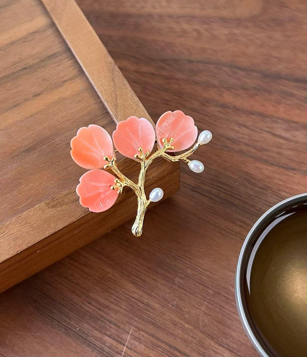 Morado Gold-Plated Copper Lily Conch Shell Petals of the Valley Handmade Multi-wear Brooch