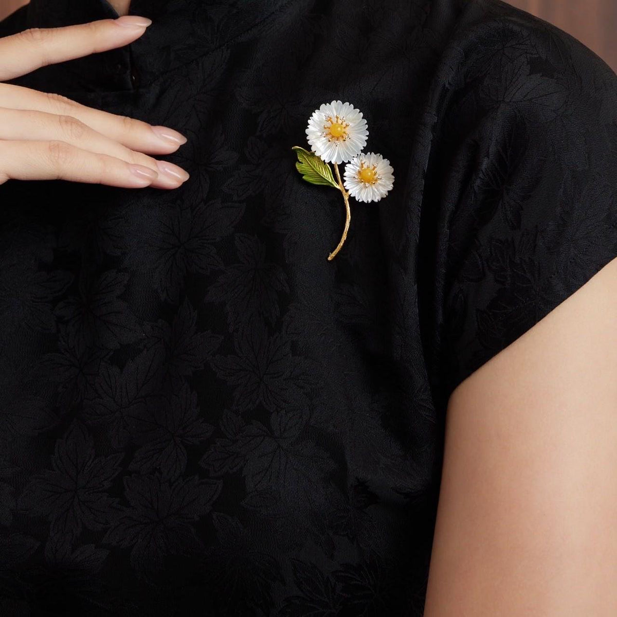 Morado Gold-Plated Sunflower Brooch, Handmade with Mother-of-Pearl & Amber Botanical Pin