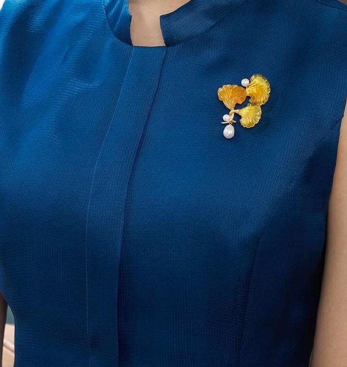 Morado Amber Ginkgo Leaf Gold Plated Silver Brooch, Multi-Wear Pin