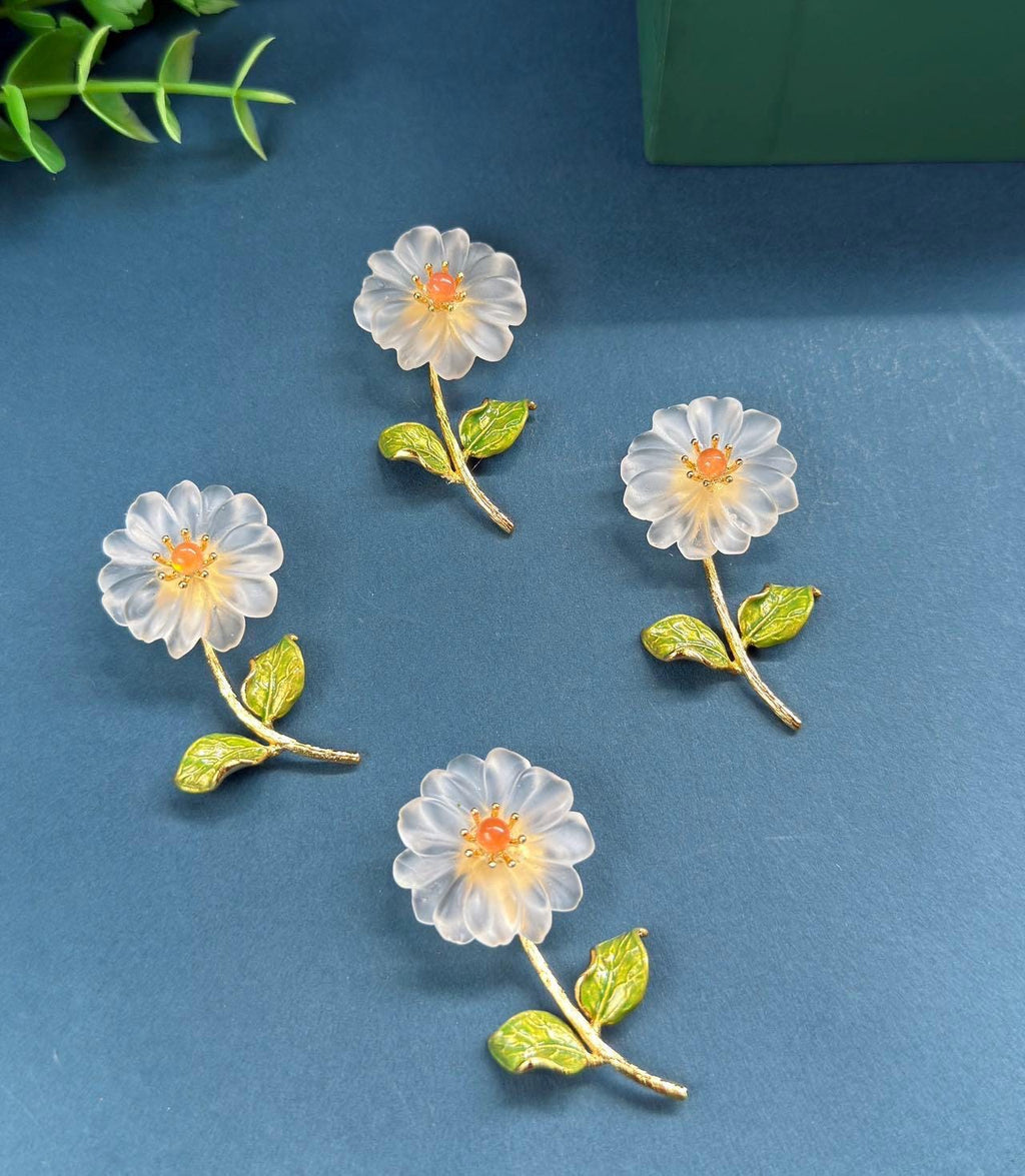 Morado White Quartz Daisy Magnet Brooch, Gold-Plated Copper Flower Pin