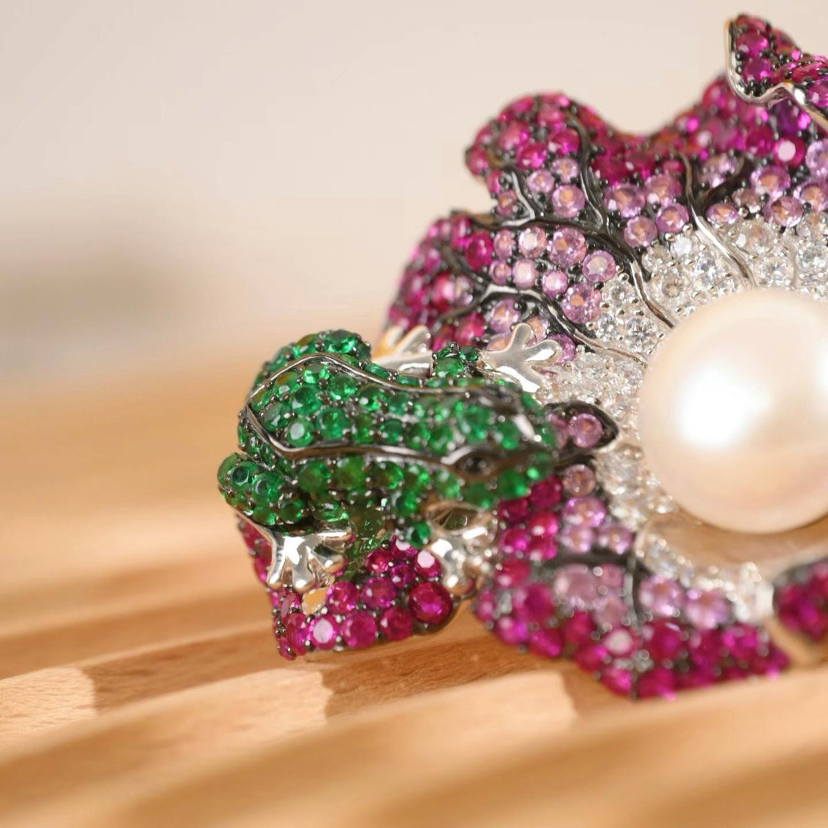 Morado Lotus Leaf Frog Brooch, Pearl Zirconia Platinum Plated Silver Nature Jewelry