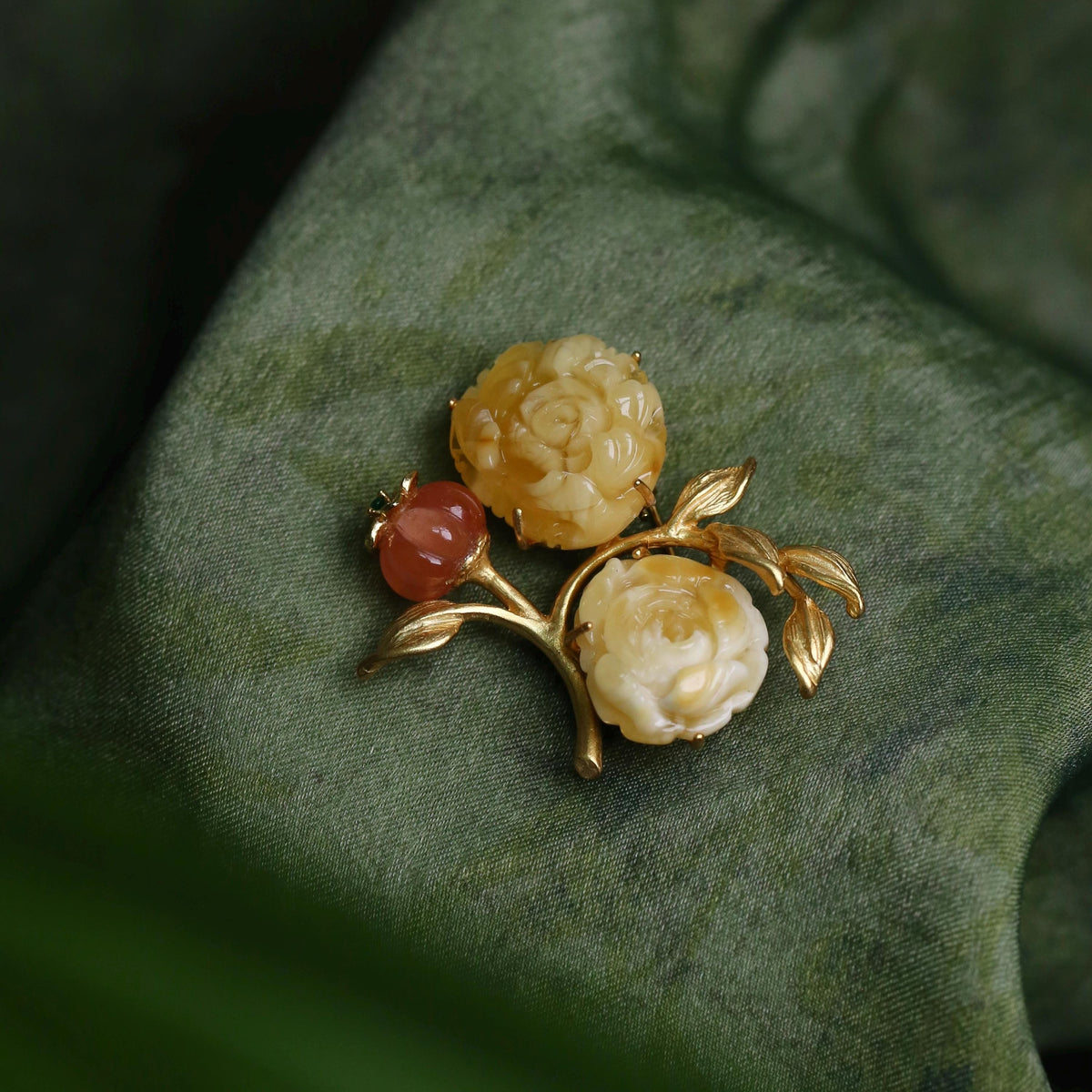 Morado Hand Carved Amber Flower Brooch, Gold Plated Silver Botanical Art pin, Multi-wear design